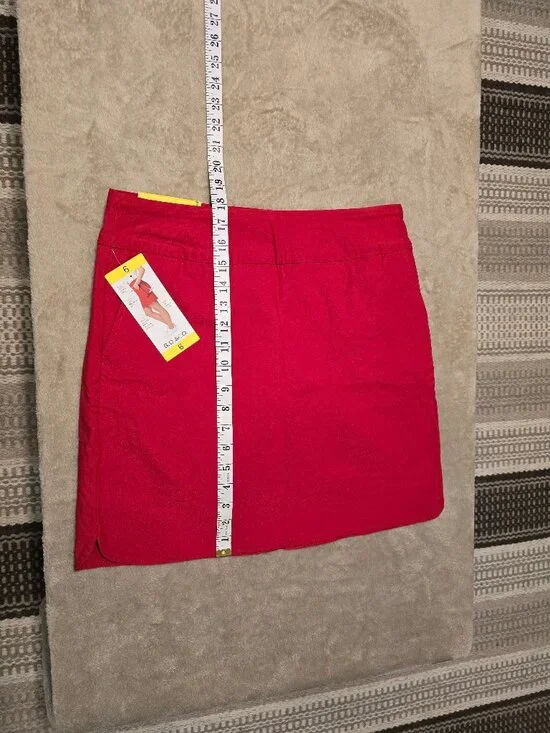 NWT SC&CO Skort red - Picture 2 of 5